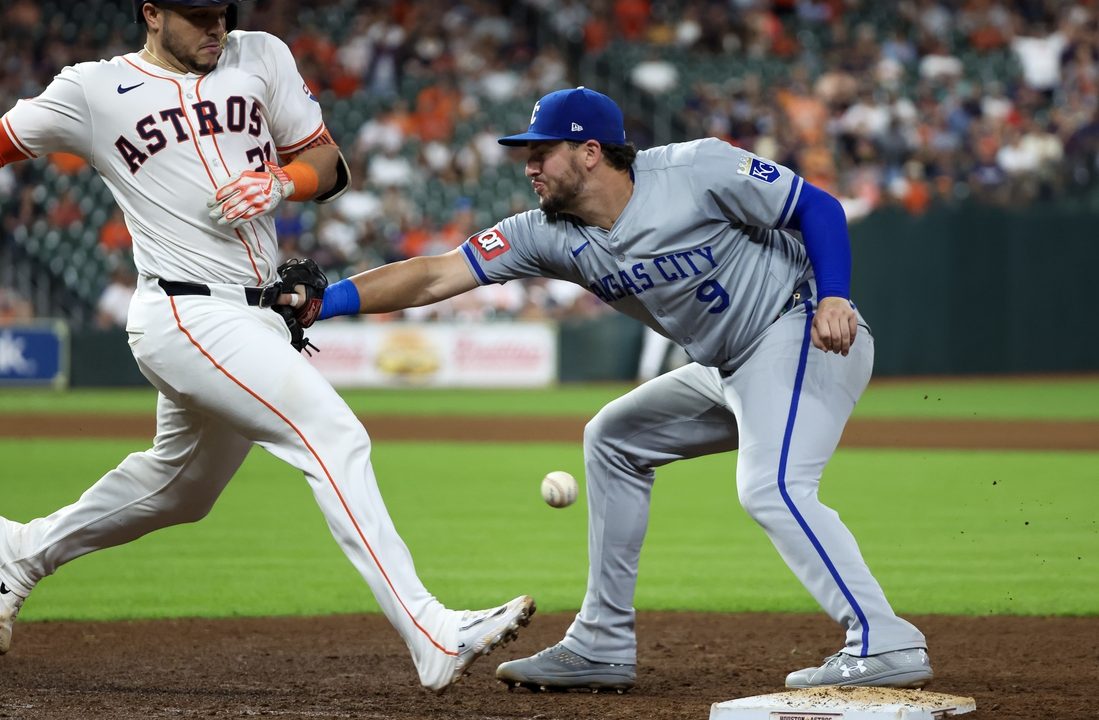 Royals 1B Vinnie Pasquantino (thumb) out 6-8 weeks