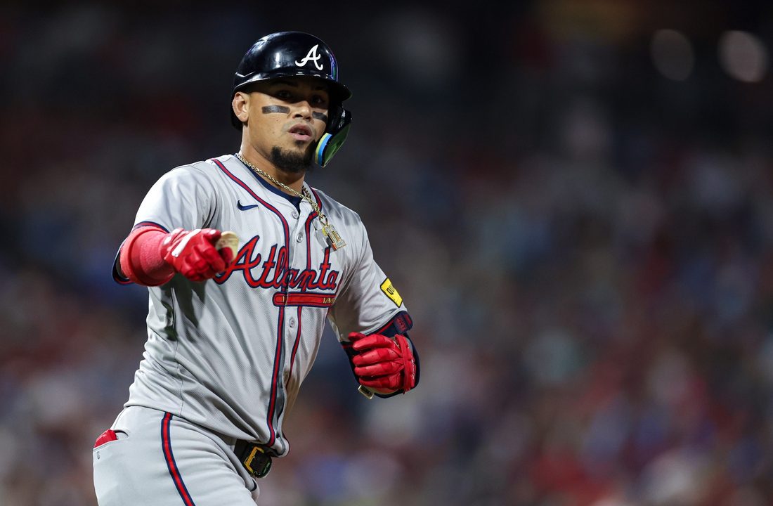 Orlando Arcia, Braves bid to battle boo birds in Philly