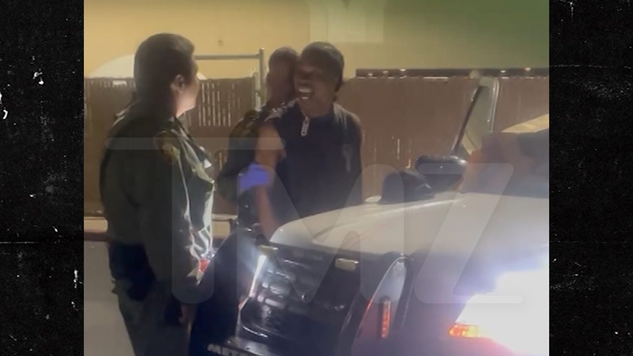 Lil Baby’s Vegas Arrest For Possessing Illegal Weapon On Camera