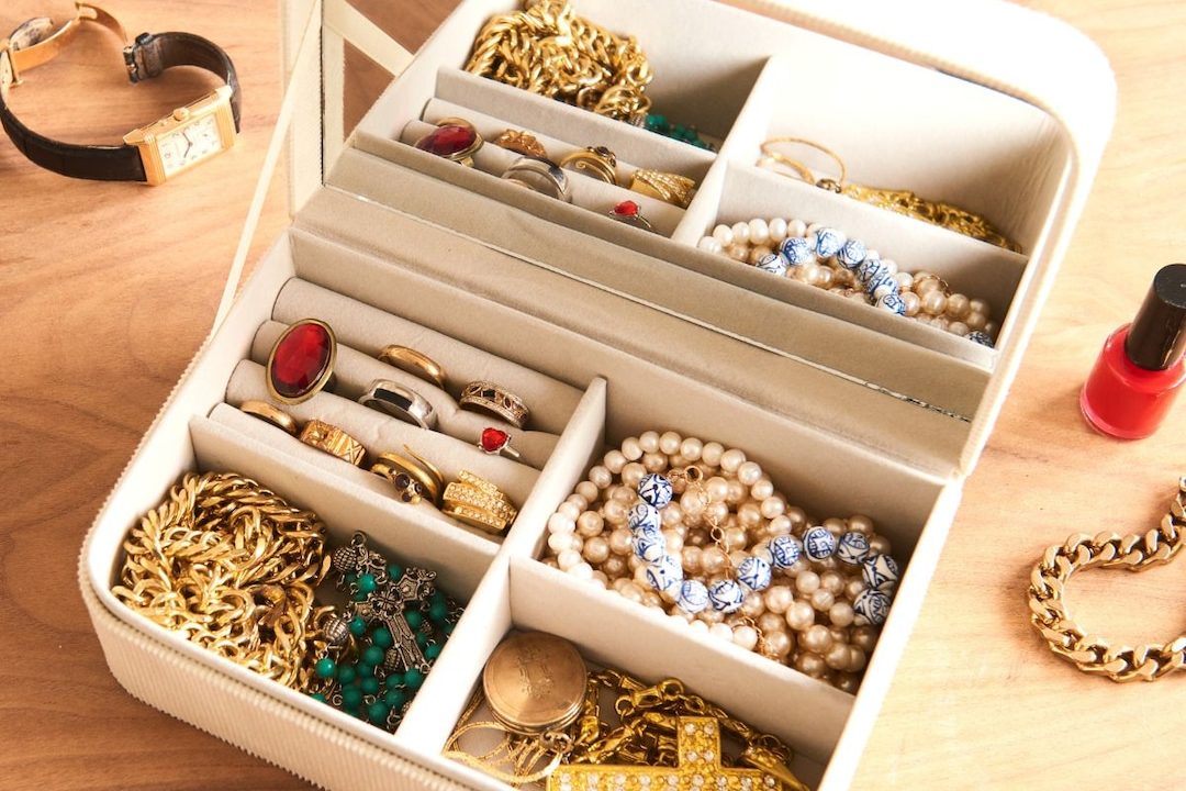 The Best Jewelry Organization Solutions for People With No Space