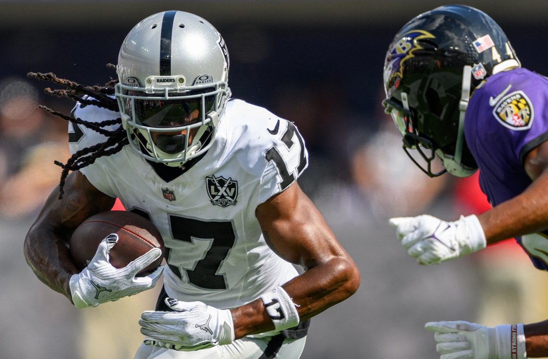 Raiders star WR Davante Adams (hamstring) limited at practice