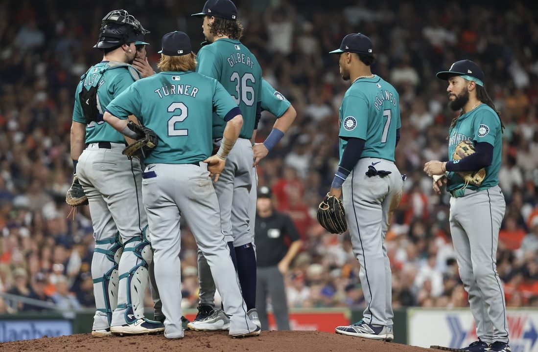 With focus shifted to wild card, Mariners take on Astros