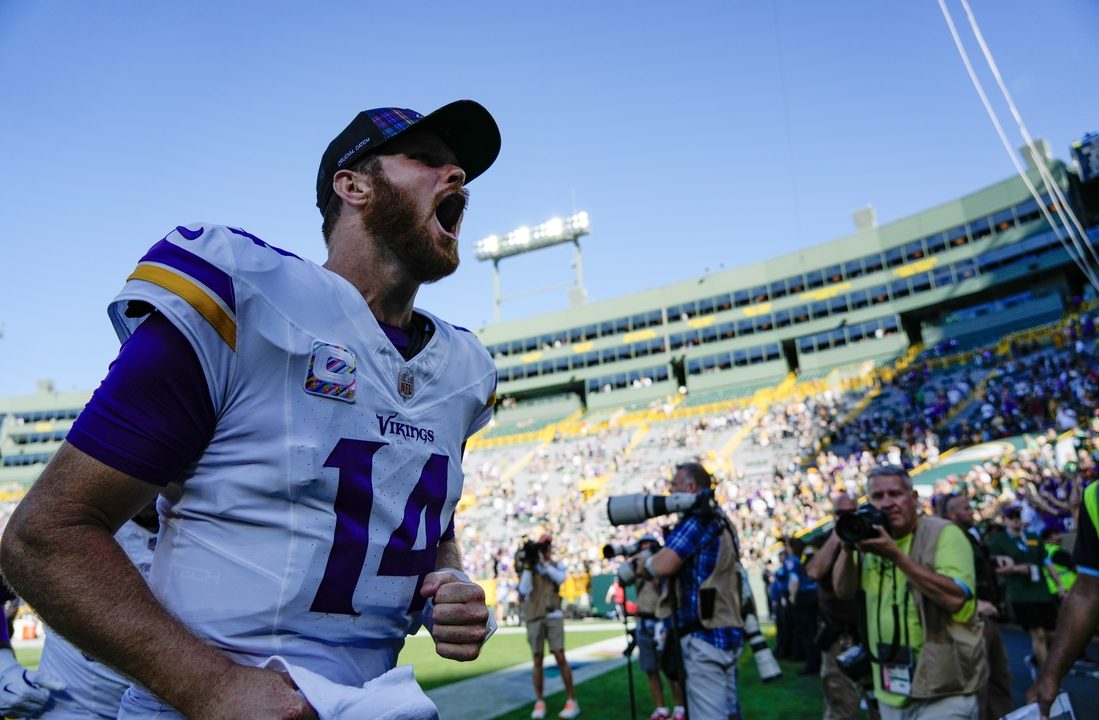 NFL roundup: Vikings hold off Packers to remain unbeaten