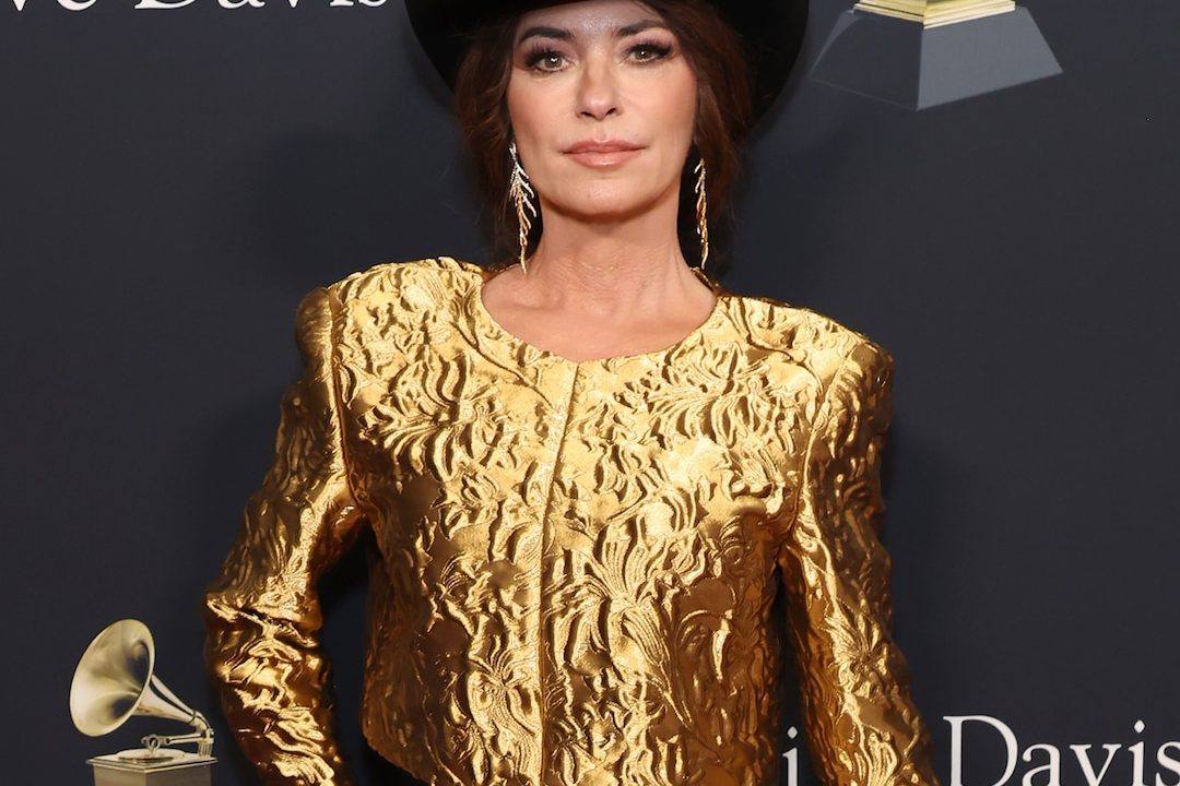 Revisiting 2024 PCCAs Host Shania Twain’s Impressive Evolution