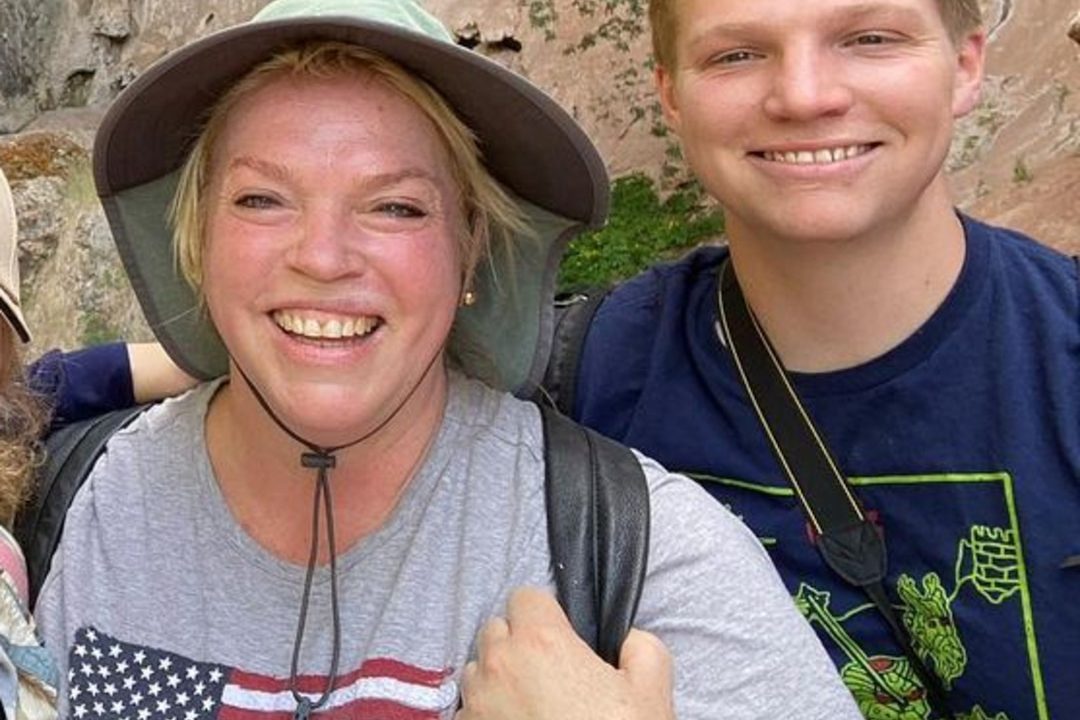 Sister Wives’ Janelle Brown Shares “Bittersweet” Memories of Late Son