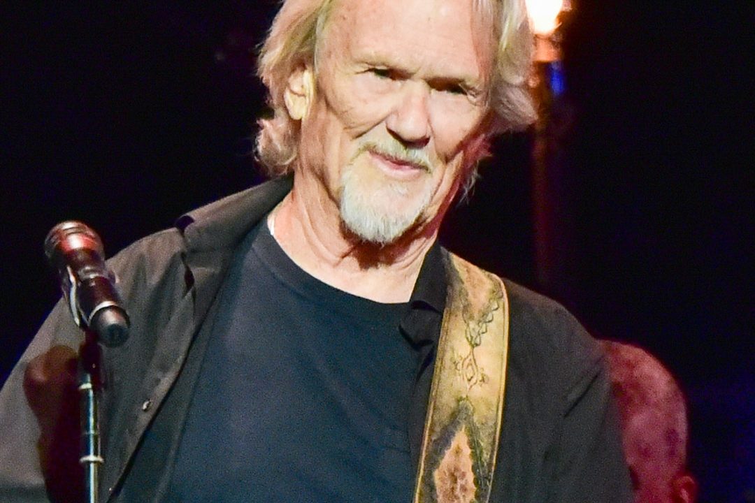 Kris Kristofferson, A Star Is Born Actor & Country Singer, Dead at 88