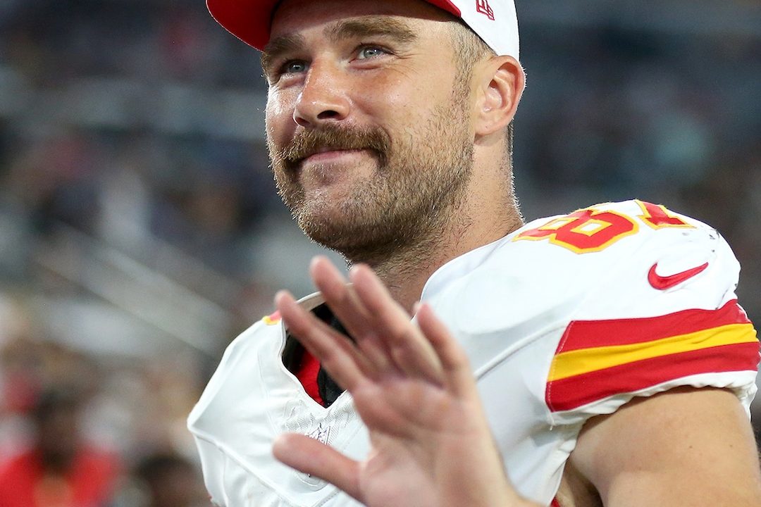 Travis Kelce’s New ’90s Hair at Chiefs Game Has the Internet Divided