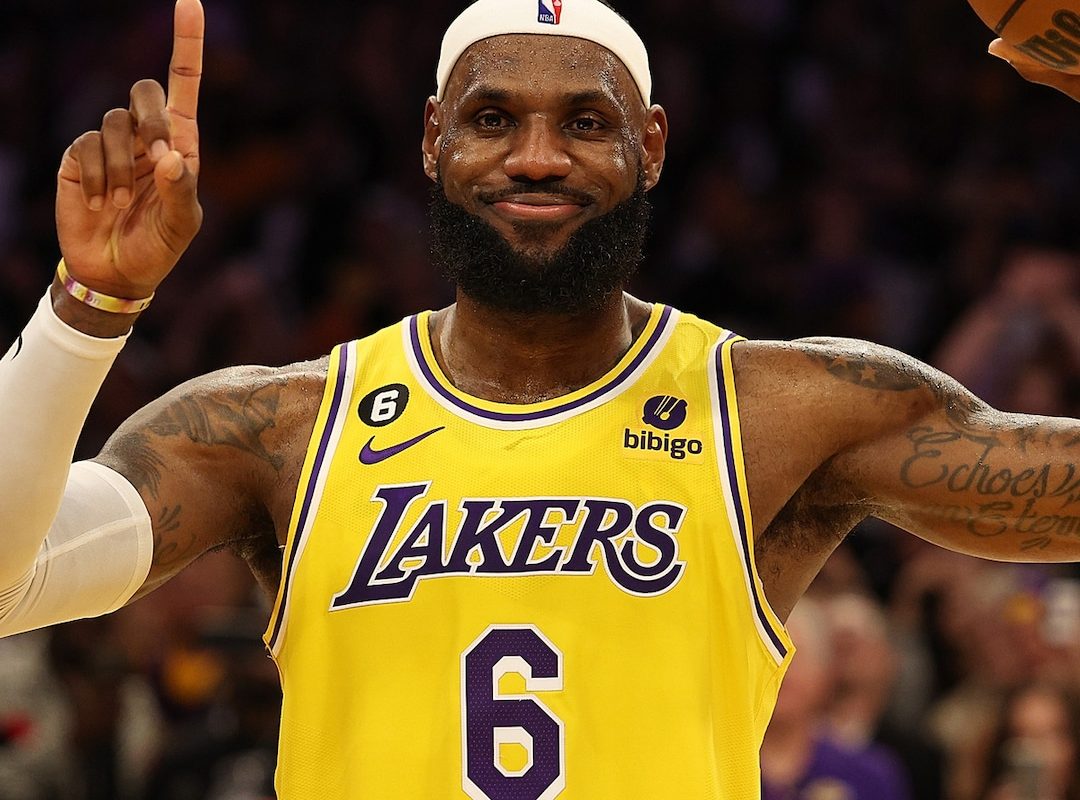 Lakers’ LeBron James Breaks NBA Record After Stepping Away