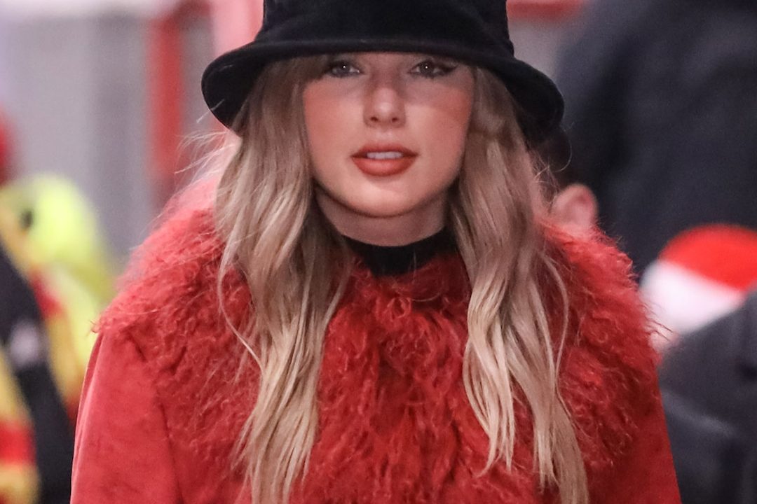 Taylor Swift Supports Travis Kelce at Chiefs Game After Eras Tour Ends